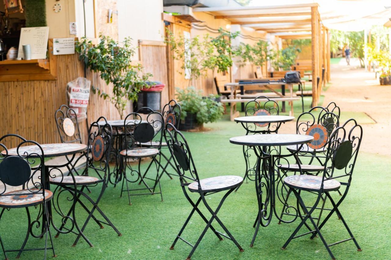Rash Hasita Hotel Hazeva Bagian luar foto